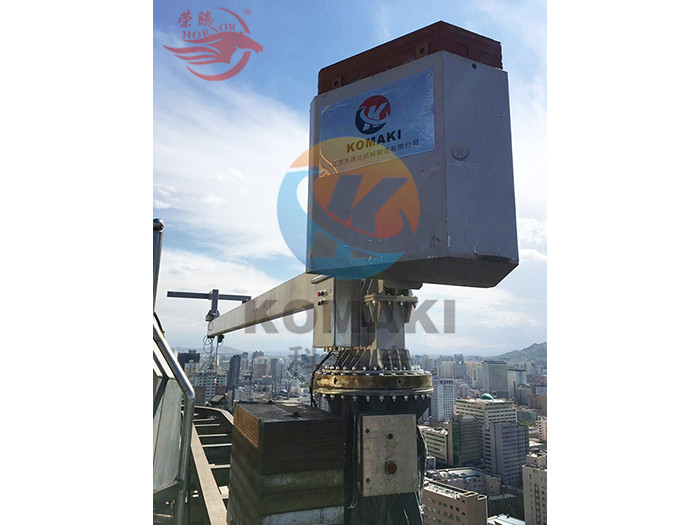新疆建設(shè)銀行 擦窗機(jī)安裝就位